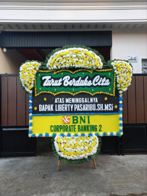 Papan Bunga Duka di Kemuning